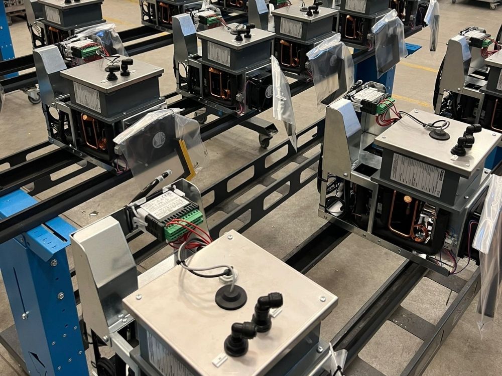 Sistemas de Refrigeración Industrial | Refrind Descubre las soluciones personalizadas como los refrigeradores industriales de Refrind. Diseñados, proyectados y fabricados para los entornos de tu empresa.